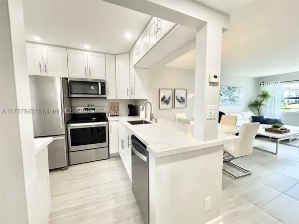 3405 NW 48th #407, Lauderdale Lakes, FL 33319
