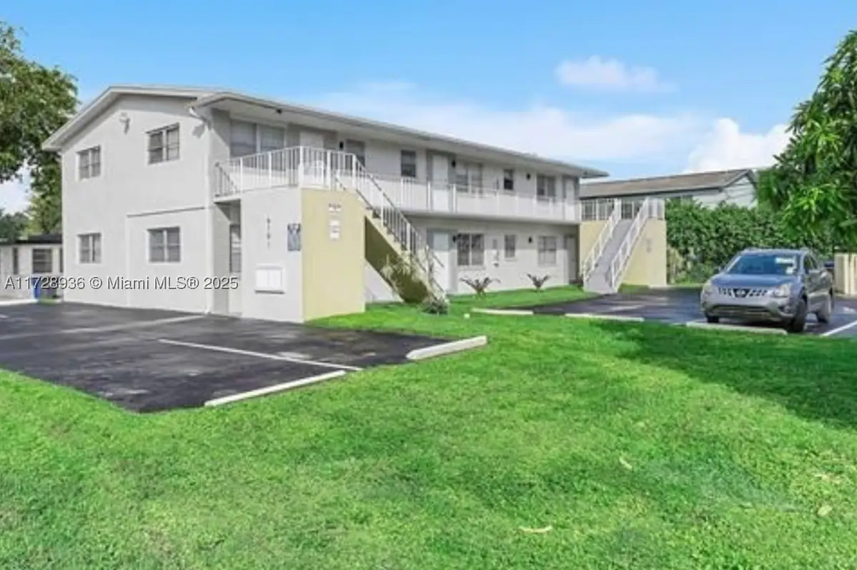 6101 Garfield, Hollywood, FL 33024 - #1