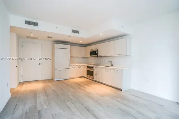 55 SW 9 #1407, Miami, FL 33130