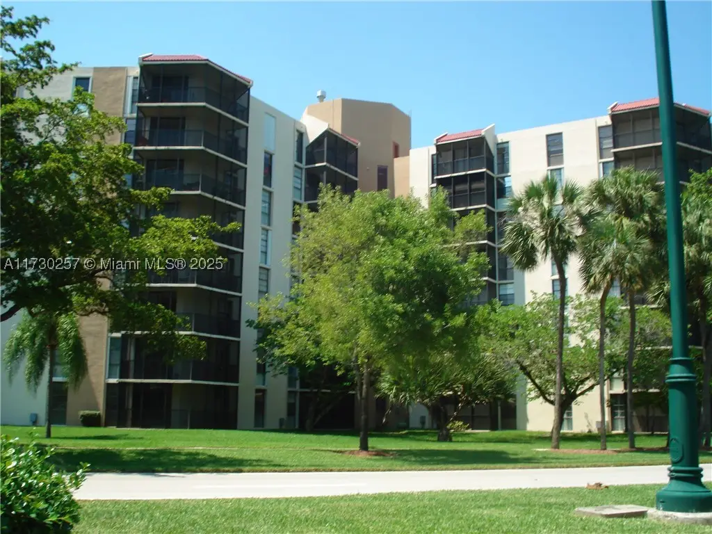 3101 N Country Club #306, Aventura, FL 33180 - #1