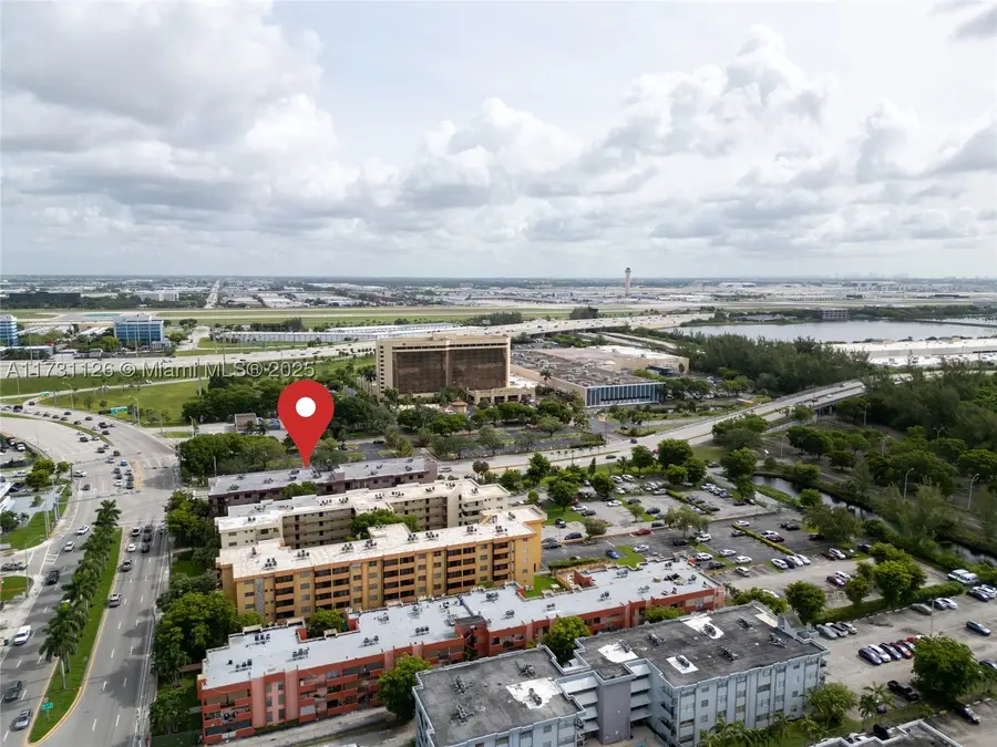 605 NW 72nd #406, Miami, FL 33126 - #2