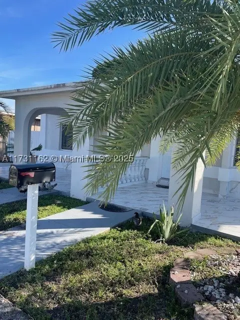 Address Withheld By Seller, Hialeah, FL 33012