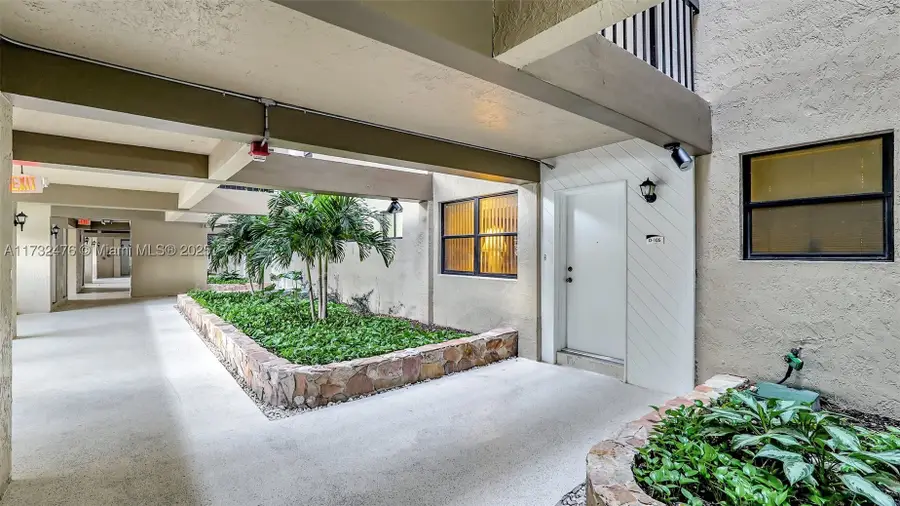 481 Ives Dairy #105-4, Miami, FL 33179 - #3