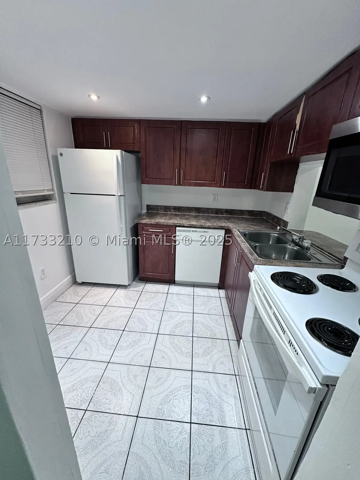 Address Withheld By Seller, Lauderhill, FL 33313 - #1