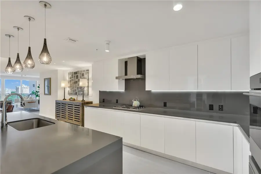 1133 SW 2nd #1511, Miami, FL 33130 - #2