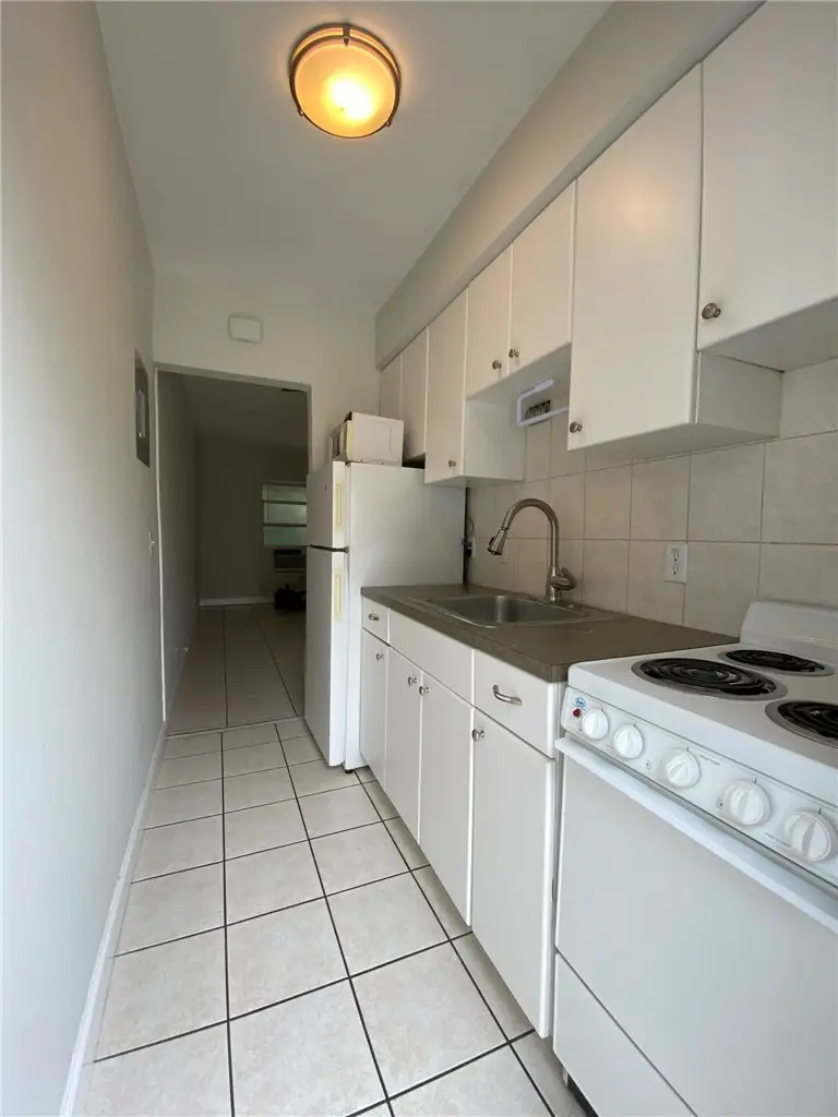6175 W 20th #205, Hialeah, FL 33012 - #3