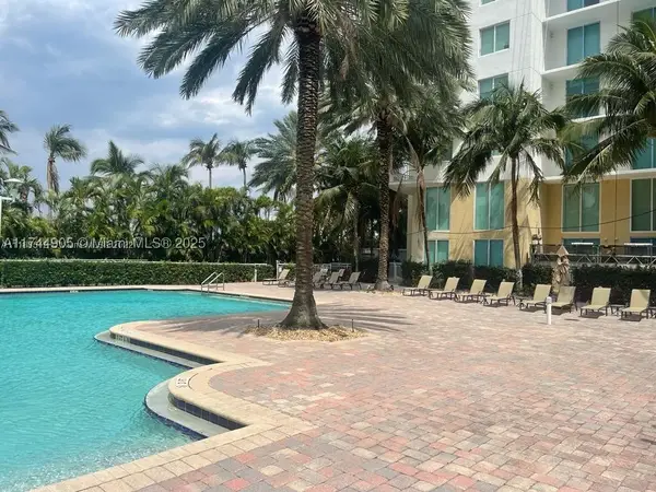 1755 E Hallandale Beach #MEZ7E, Hallandale, FL 33009