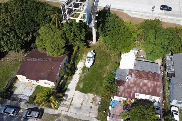 321 NW 37th, Miami, FL 33127