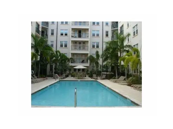 1420 NW 14th #915, Miami, FL 33125