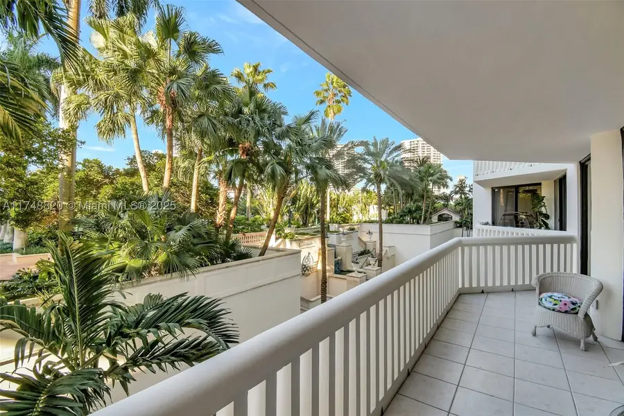 2000 Island #410, Aventura, FL 33160 - #3