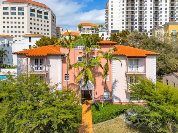 29 Santillane #7, Coral Gables, FL 33134