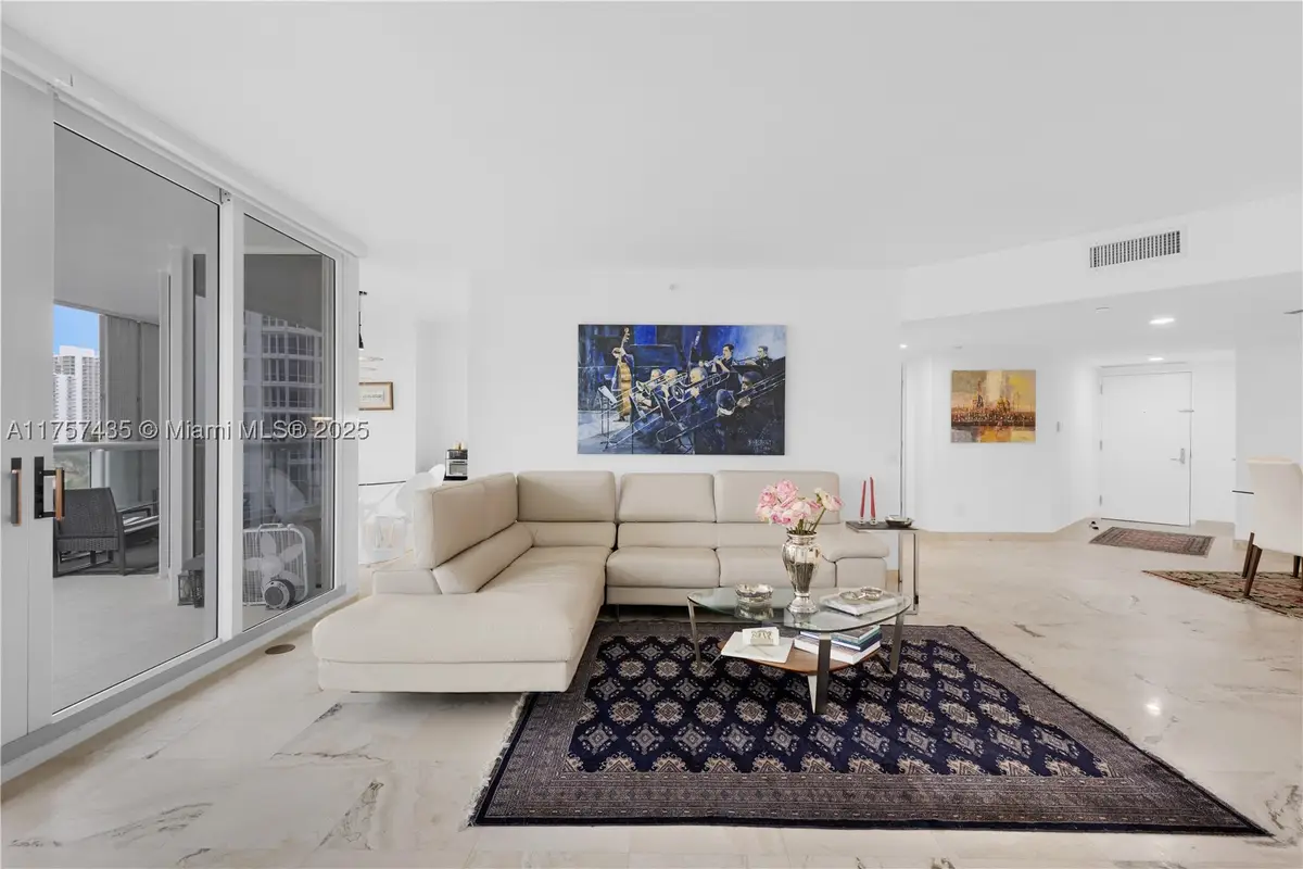 21055 Yacht Club #902, Aventura, FL 33180 - #1