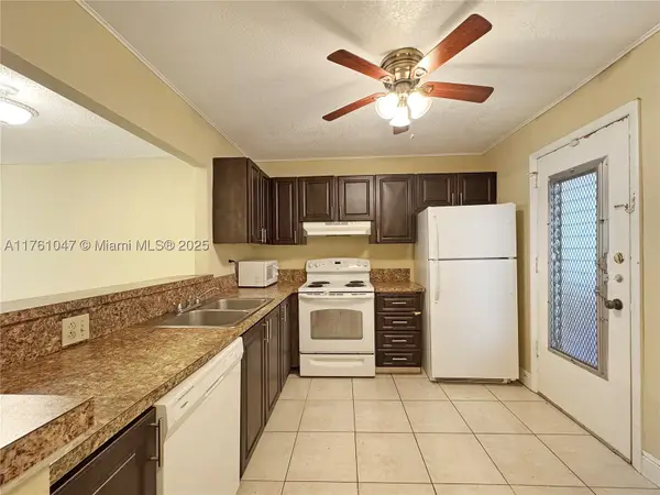 410 NW 68th #207, Plantation, FL 33317