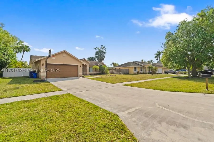 155 Kings, Royal Palm Beach, FL 33411 - #3