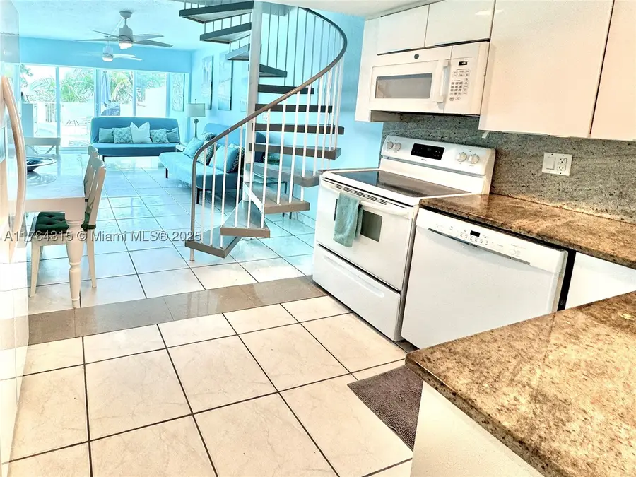 5445 Collins #TH-11, Miami Beach, FL 33140 - #2