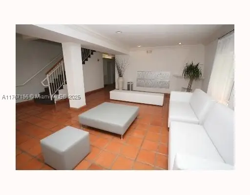 1521 Lenox #101, Miami Beach, FL 33139 - #2