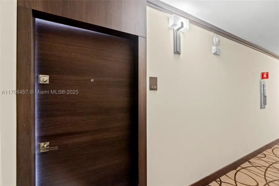 20505 E Country Club #434, Aventura, FL 33180 - #2