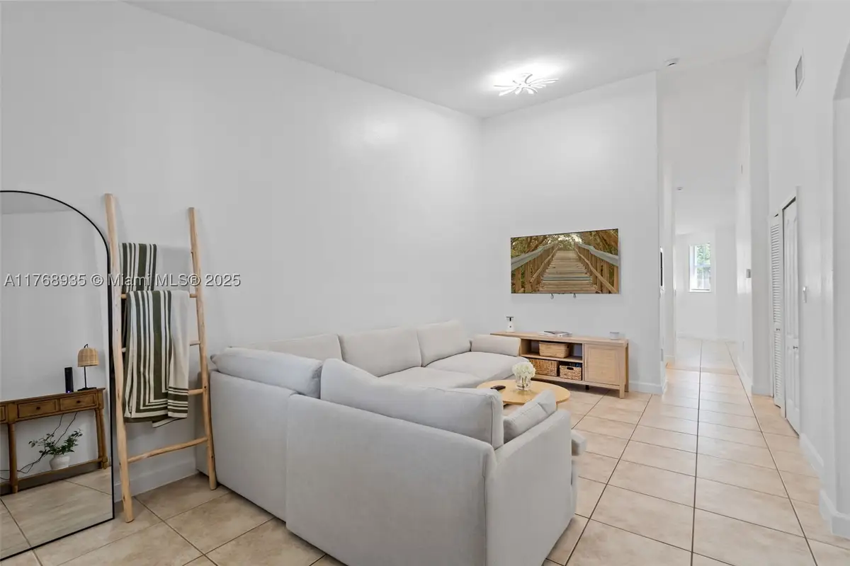 2731 SE 17th #211, Homestead, FL 33035 - #1