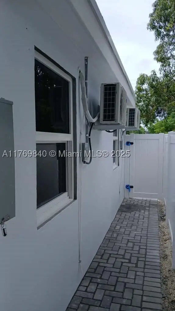 5636 Arthur, Hollywood, FL 33021 - #3
