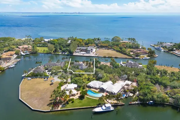 30 Leucadendra, Coral Gables, FL 33156