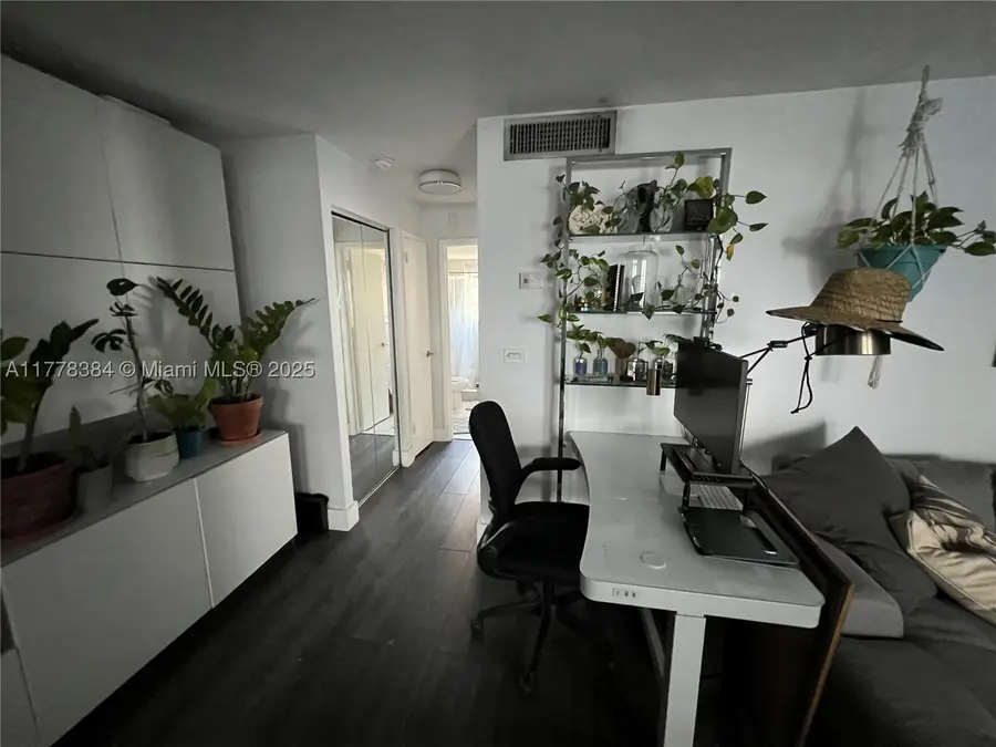 221 Meridian #206, Miami Beach, FL 33139 - #3