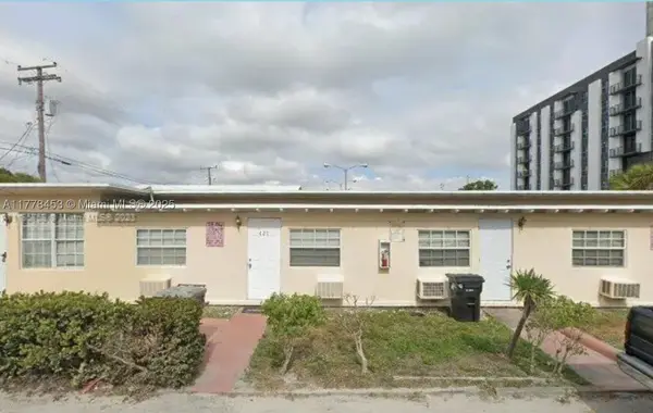 425 NE 8th, Fort Lauderdale, FL 33304