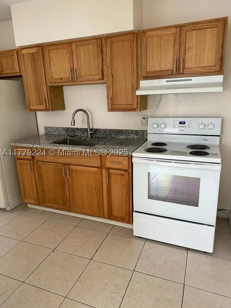756 NW 5th, Hallandale, FL 33009 - #2