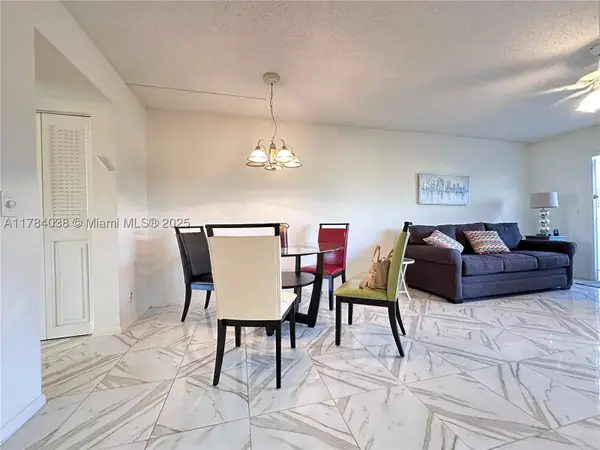 569 N Fanshaw N #569, Boca Raton, FL 33434