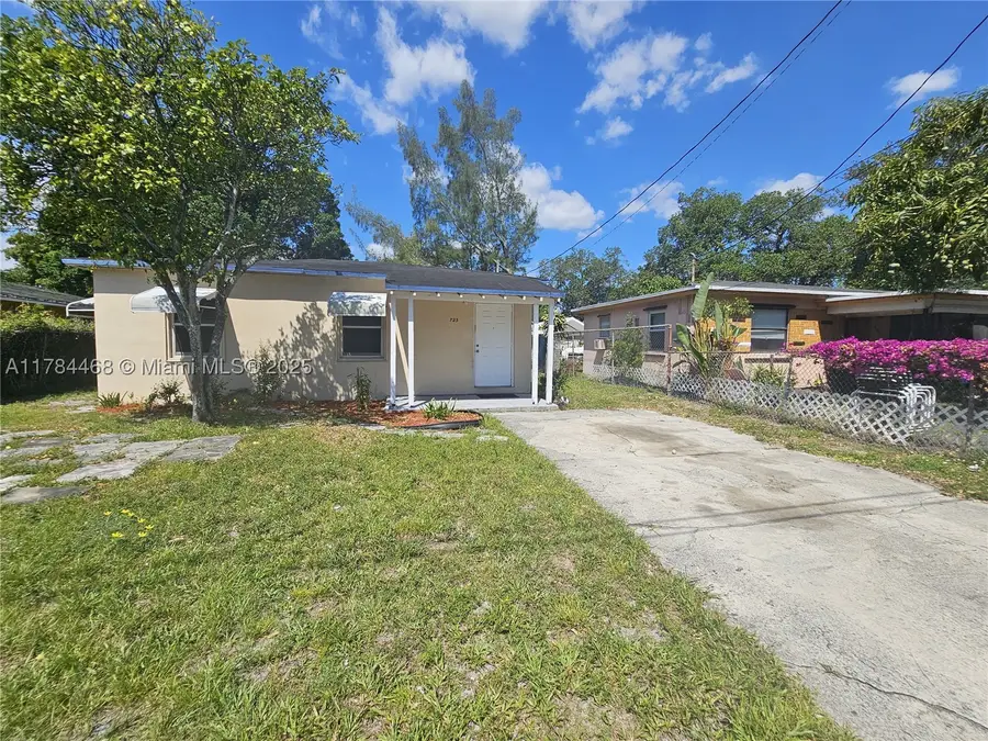 723 NW 15th, Fort Lauderdale, FL 33311 - #2