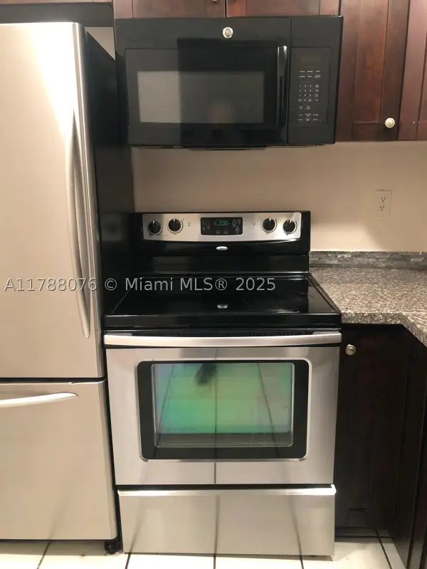 494 NW 165th St #C-102, Miami, FL 33169