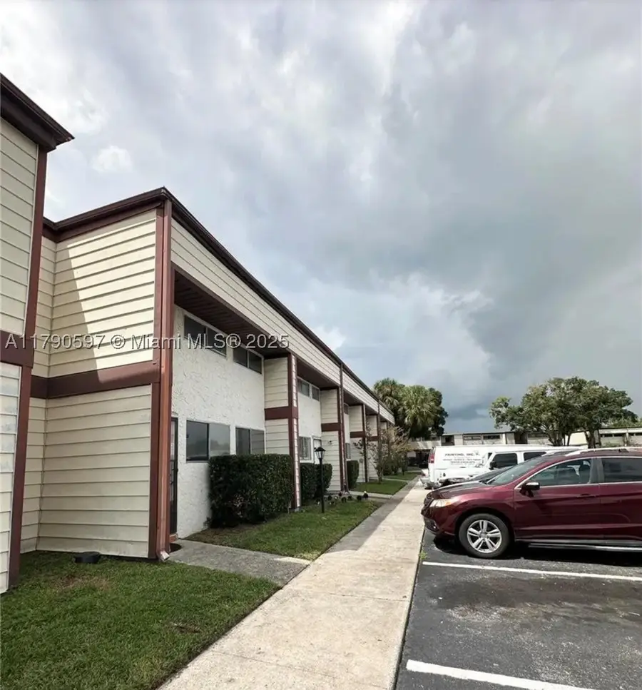 4002 Dolomite #A, Orlando, FL 32839 - #3