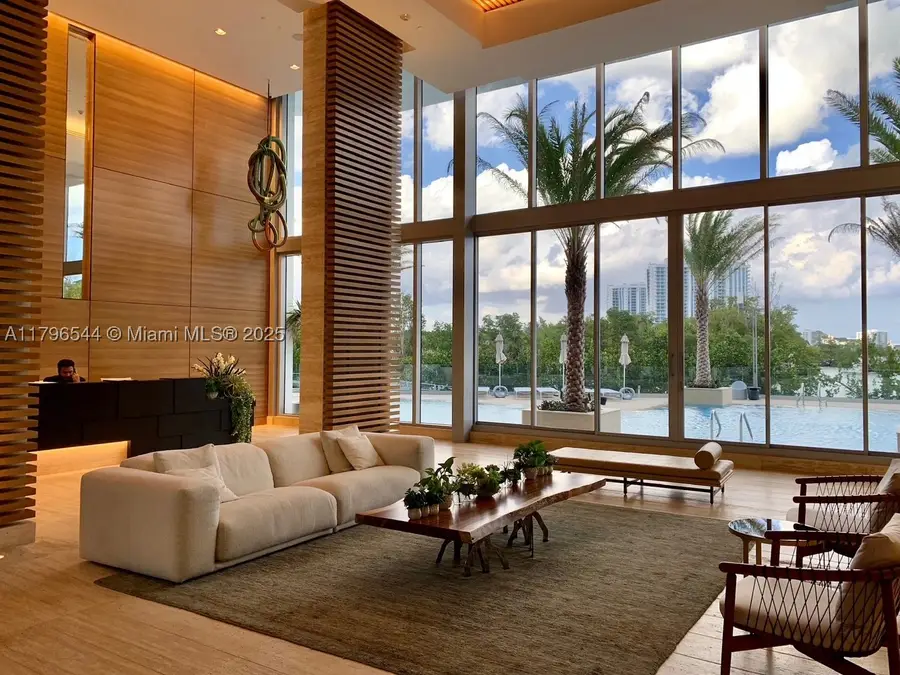 16385 Biscayne #1806 +1 parking, North Miami Beach, FL 33160 - #2