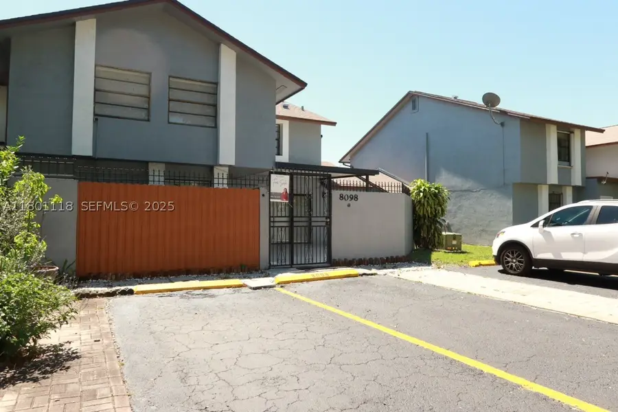8098 NW 99th, Hialeah Gardens, FL 33016 - #2