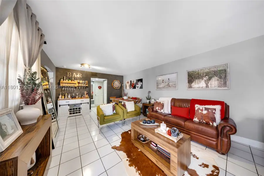 569 SW 4th, Miami, FL 33130 - #3