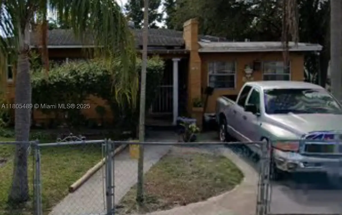 1076 NW 77th, Miami, FL 33150 - #1