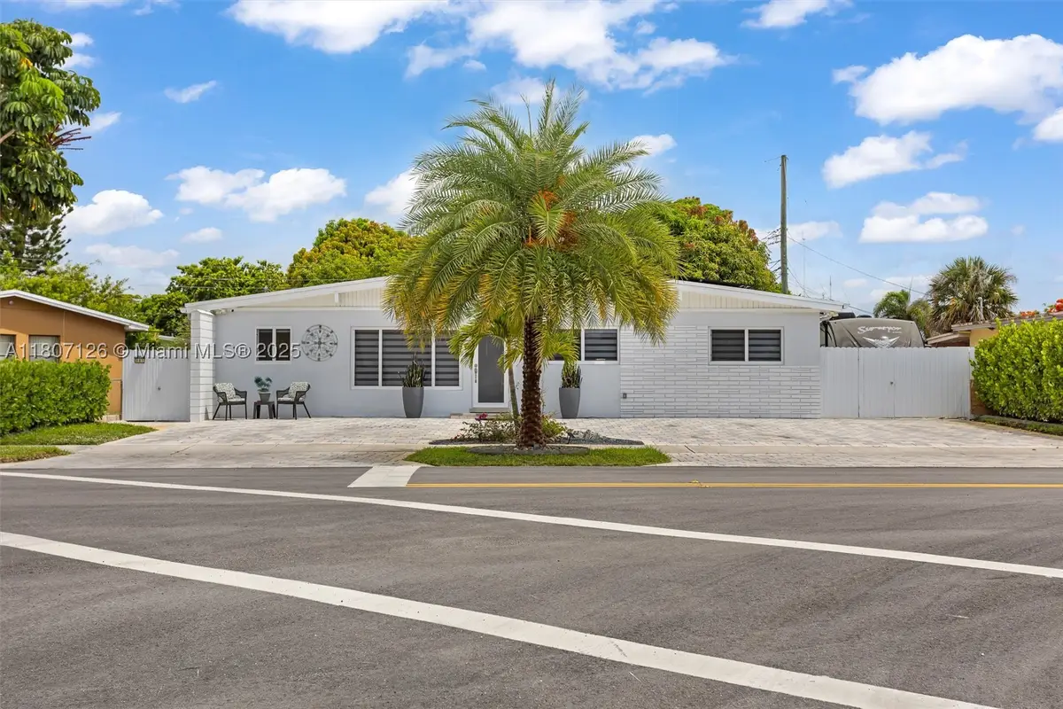 881 NW 177th, Miami Gardens, FL 33169 - #1