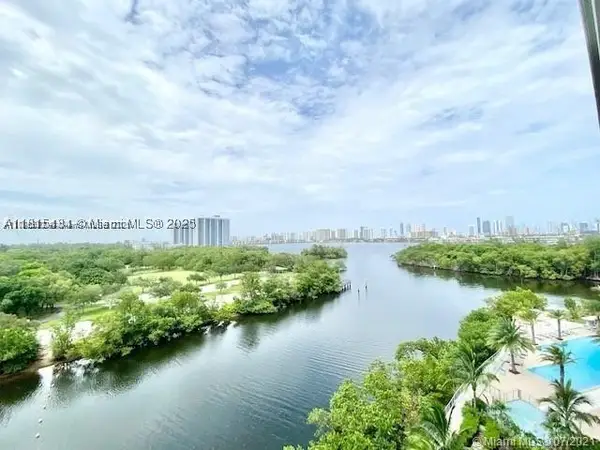 16385 Biscayne #702, North Miami Beach, FL 33160