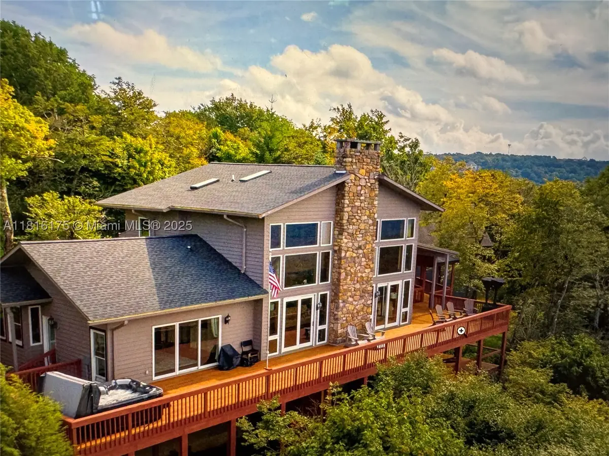 200 Summit Lodge, Banner Elk, NC 28604 - #1