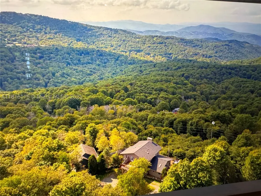 200 Summit Lodge, Banner Elk, NC 28604 - #2