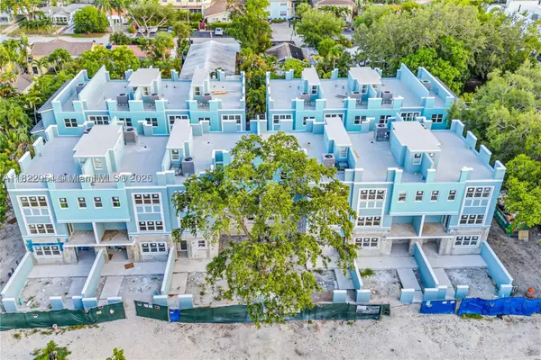 824 SE 12th, Fort Lauderdale, FL 33316