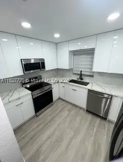 972 N 18th, Hollywood, FL 33020 - #3