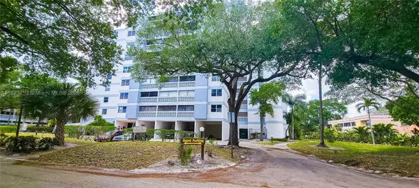 3301 Spanish Moss #609, Lauderhill, FL 33319