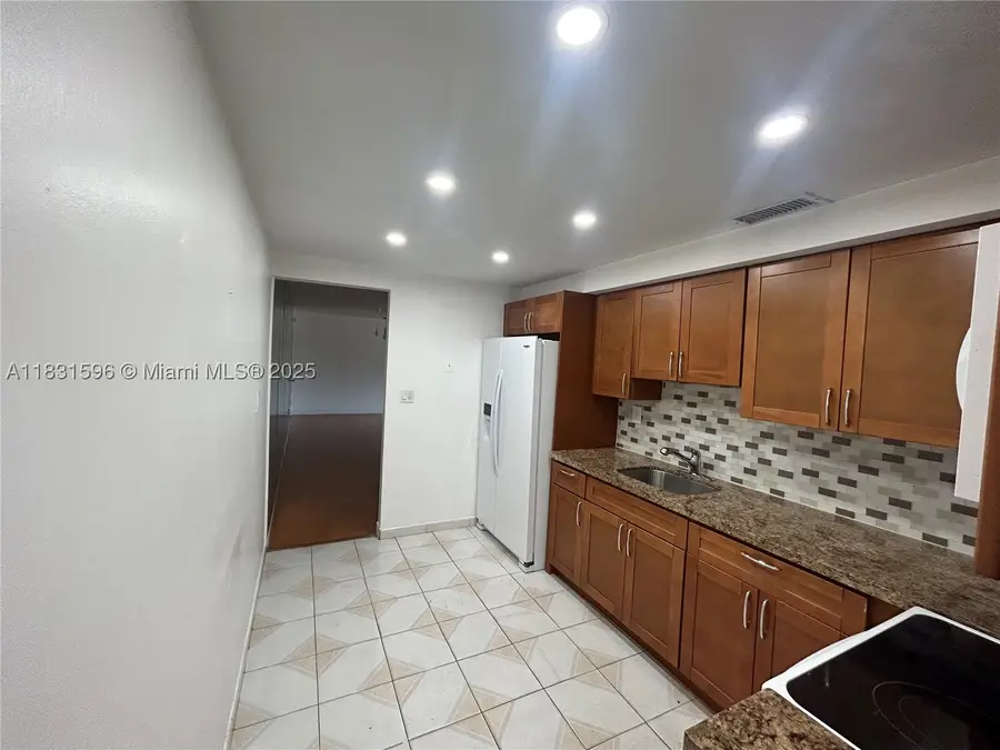 1020 94th #202, Bay Harbor Islands, FL 33154 - #3
