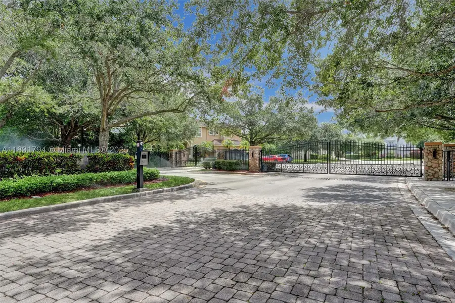11056 Blackhawk, Davie, FL 33328 - #3