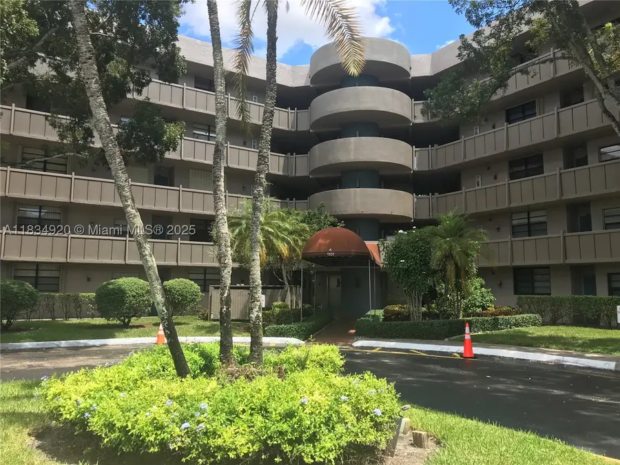 1101 Colony Point #206, Pembroke Pines, FL 33026 - #3