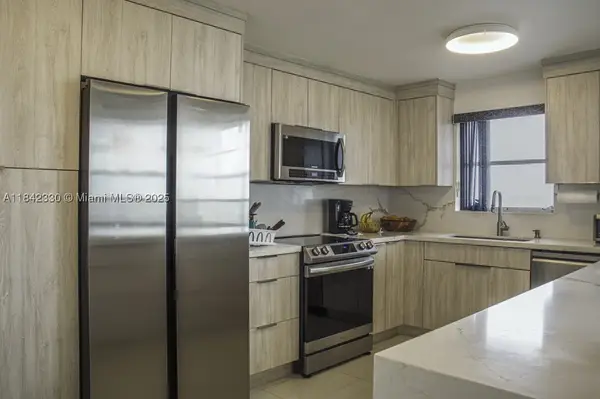 2780 NE 183rd #1001, Aventura, FL 33160