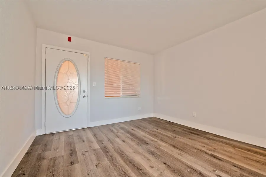 2330 NW 11th #47, Miami, FL 33125 - #2