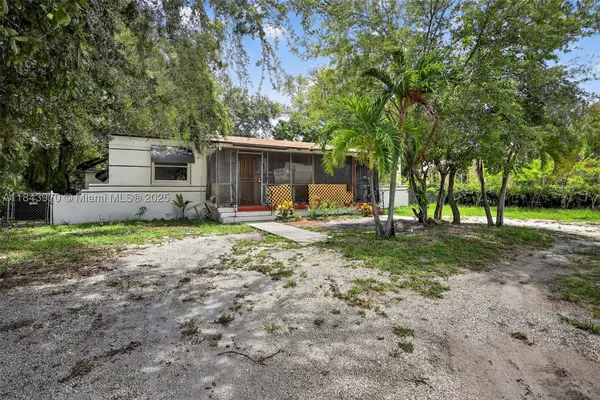 Address Withheld By Seller, North Miami, FL 33161