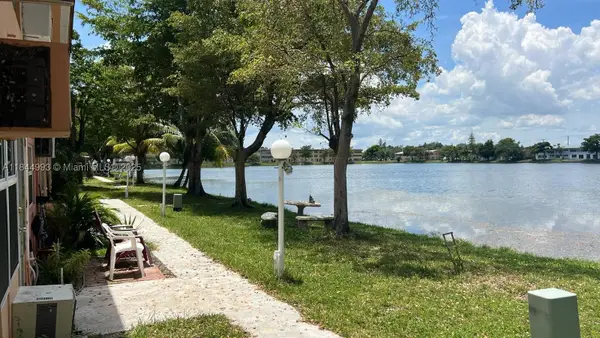 19080 NE 3rd #307, Miami, FL 33179