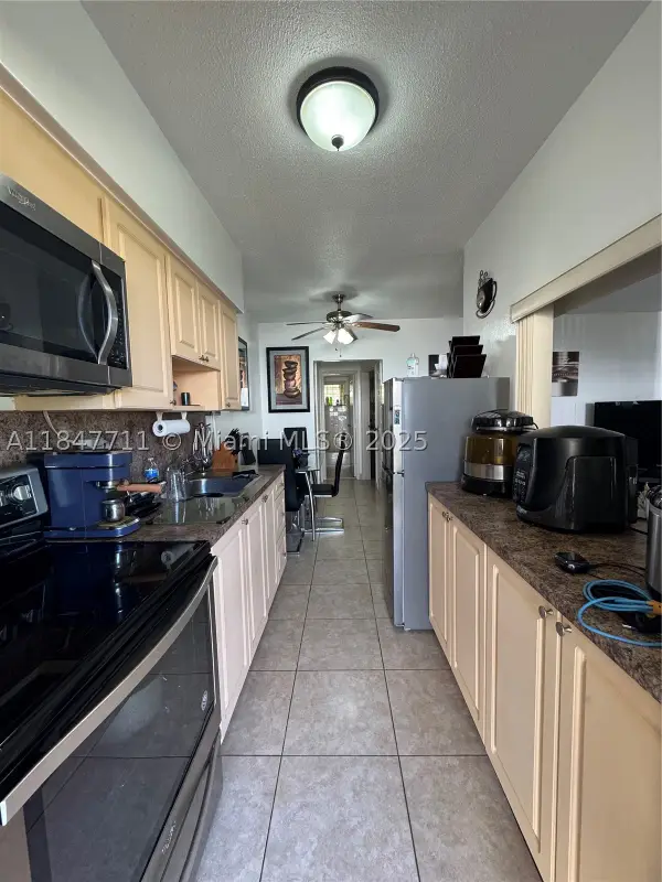 71 NW 76th #5, Miami, FL 33150